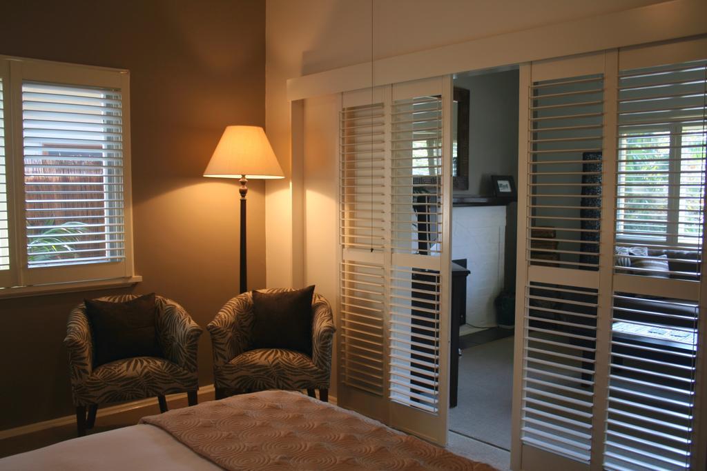 Plantation House At Whitecliffs Bed And Breakfast Rye Bilik gambar